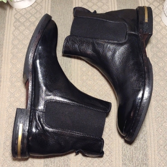 Moma Leather Slip on Ankle Bootie - Picture 6 of 15